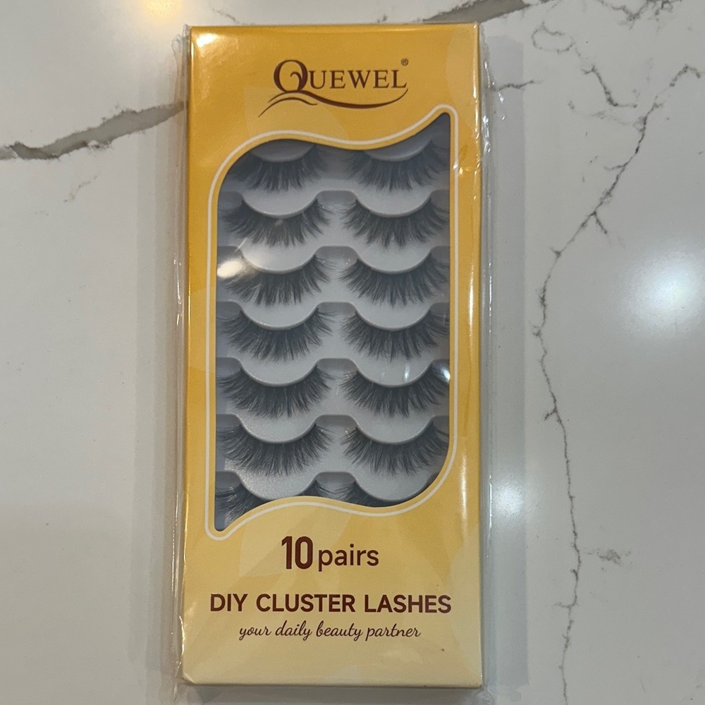NIB Quewel DIY Cluster Lashes 10 Pairs Makeup Esthetician Beauty Bridal Bride